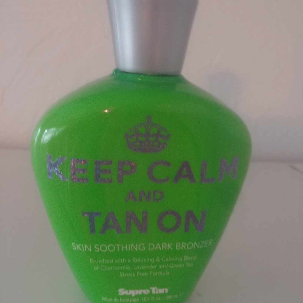 Keep calm an tan on